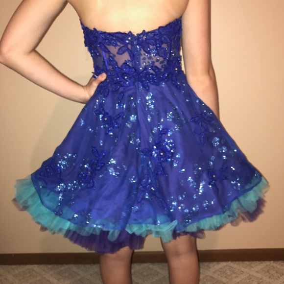 Homecoming/Prom Dress - Picture 3 of 5